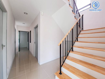 *****บ้านเดี่ยวมือสอง ย่านนนทบุรี ม.เพฟ ปิ่นเกล้า-ศาลายา หลังมุม เนื้อที่กว้างขวางมากถึง 71.8 ตร.ว. ฟังก์ชัน 5 ห้องนอน 3 ห้องน้ำ ที่จอดรถ 2 คัน บ้านสวย พร้อมเข้าอยู่ได้ทันที บนทำเลแห่งการเดินทาง เชื่อมต่อได้หลายเส้นทาง ใกล้รถไฟฟ้าสายสีแดงอ่อน "สถานีศาลายา"